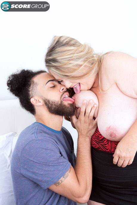 Blond Bbw Cj Woods Gets Her Big Melons And Pussy Fucked By A Muscular Man