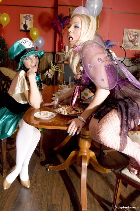 groupsex games: Blonde Milfs with big melons get their pussies filled in a gangbang