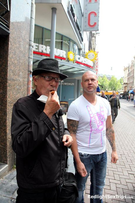 redlight sex trips: Blonde russian babe with big juggs gets a pussy licking and a facial in the street