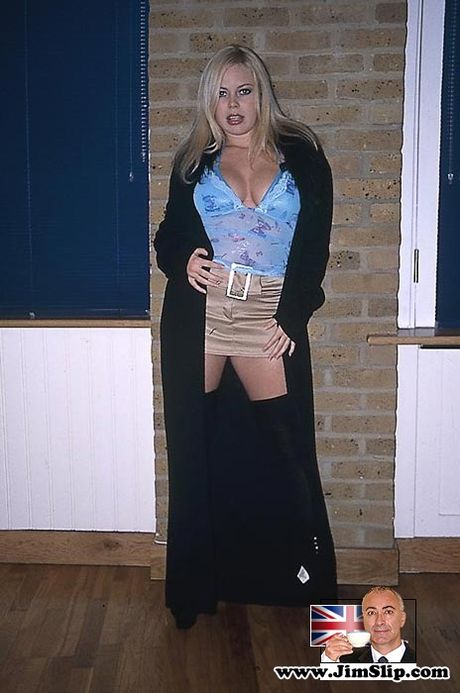 jim slip: La star du porno britannique Alicia Rhodes se fait défoncer les gros seins et le cul