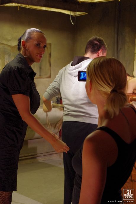 sex with kathia nobili: Seks z Kathia Nobili najlepsze zdjęcia z Kathia Nobili, Issa Bella, Melon, Mandy Bright, Jeanine Hot, Salome i innymi