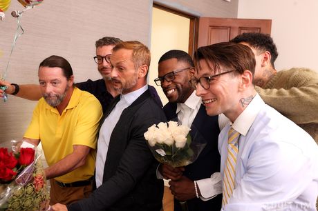 accidental gangbang: Rebel Rhyder zostaje podwójnie wydymana w dzikim gangbangu z czarnoskórymi mężczyznami