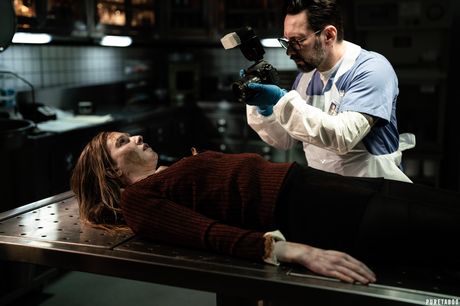 pure taboo: A maravilhosa morena americana Ashley Lane tem sua buceta fodida por Gabriel