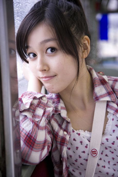 all gravure: 亞洲美女久住小春在椅子上性感裸體