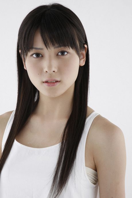 all gravure: 素晴らしいアジアのティーン、矢島舞美が小さなおっぱいとパイパンまんこを披露