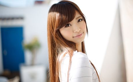 all gravure: Asian cutie Hai Tachibana removes her dress and presents her petite tits