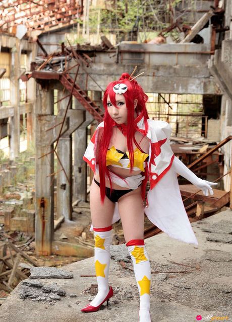 all gravure: Red hair Ayaka Gekijou strips to her boots and gloves