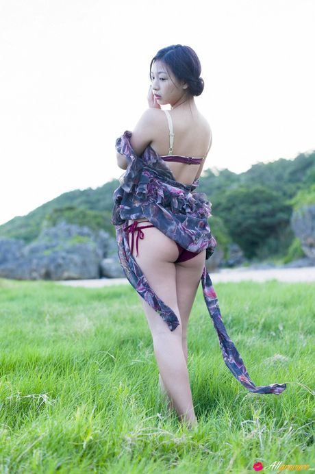 all gravure: Asian teen Sayama Ayaka gets naked on a blanket in a field of flowers