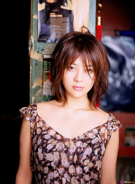 all gravure: gata japonesa de olhos castanhos Miho Shiraishi é uma gata asiática muito sexy