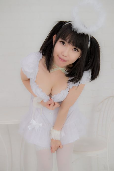all gravure: Asian girl Heruheru3 models a ghost costume in white stockings