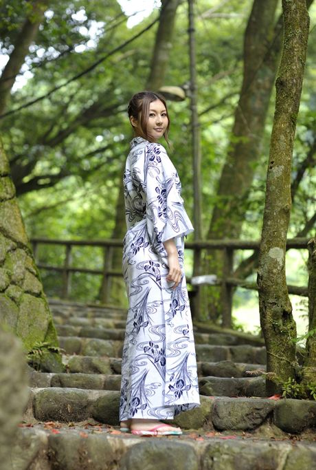 all gravure: Asian covergirl Yui Tatsumi presents her small tits and reveals her naked form outdoors