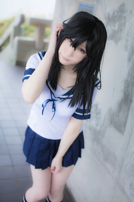 all gravure: La studentessa asiatica Atsuki si spoglia fino alle calze e mostra il suo grande seno