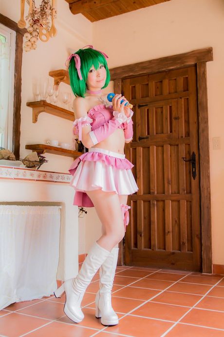 all gravure: Cute japanese babe Yuki Mashiro highlights her tiny tits and her shaved pussy in a solo