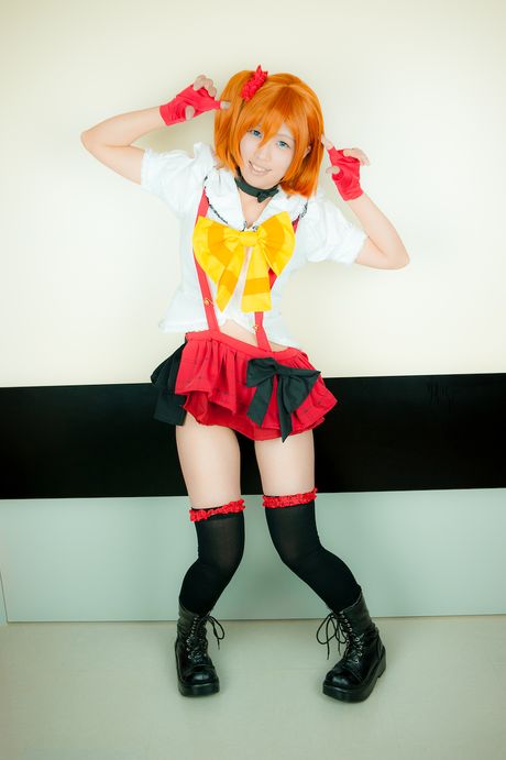 all gravure: Gloves and boots are a perfect match for this Asian babe