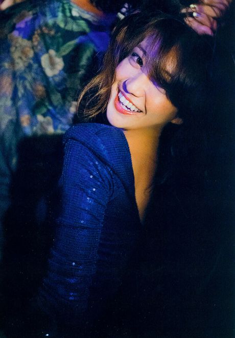 all gravure: La beauté asiatique Yuko Oshima enlève sa robe et dévoile sa nudité pour la photo dans l