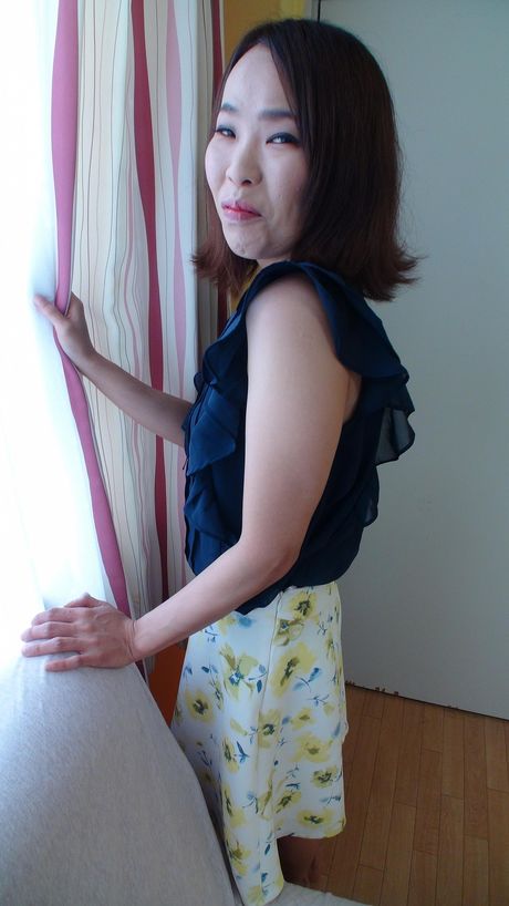 japan lust: Mai Satoyama 是一位喜歡自慰、做愛的日本辣媽