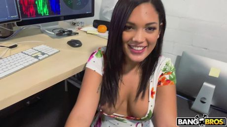 bangbros: Latina beauty Alina Belle seduces a married man in a kitchen