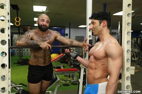 bangbros: La belle blonde américaine aux seins incroyables Bunny Cruz se fait baiser et jouir sur son visage