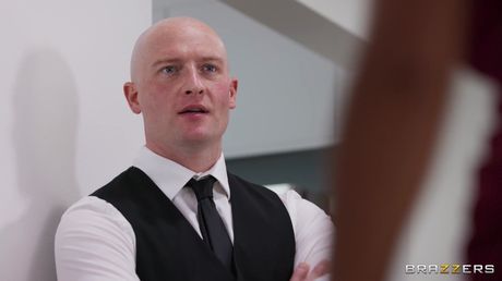 brazzers network: Busty Babi Star cieszy się gorącym biurowym seksem ze swoim szefem po lizaniu cipki