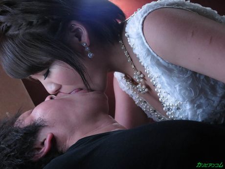 caribbeancom: Asian milf Mio Kuroki gets her large boobs creampied after a hot fuck