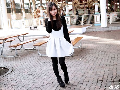 1pondo: Aziatische schone Mai Kawasumi krijgt een cumshot op haar kutje na een neukbeurt