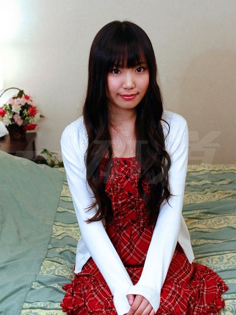 1pondo: La storditrice asiatica Shiho Miyazaki si fa leccare e scopare la figa in POV
