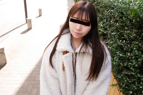 10musume: La MILF asiática Yoko Hosokawa se deja follar el coño en un coche