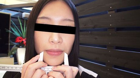 10musume: Brunet Asian babe Tomomi Minowa gets her pussy stuffed with a dildo