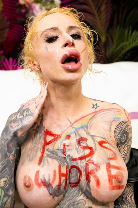 bryan gozzling: Rubia rusa rusa entintada sasha beart tiene sexo de culo a boca con una gran polla
