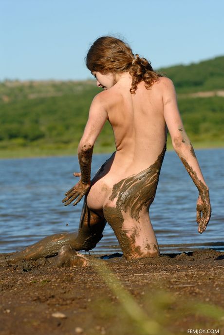 femjoy: Nude russian doll Paula B poses on the sandy beach and in the water