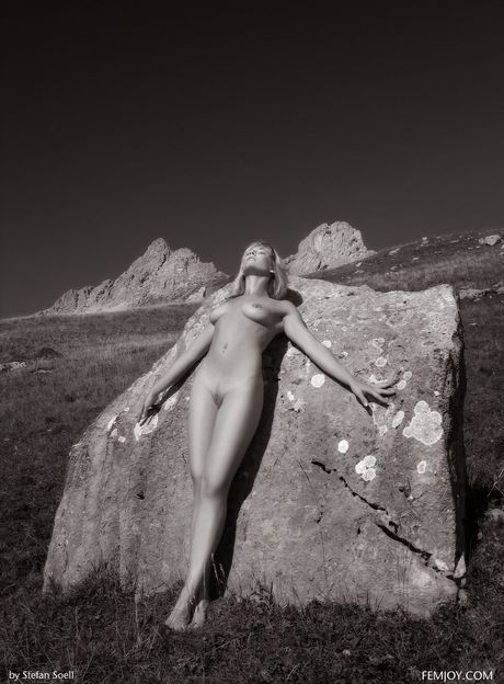 femjoy: Naked swiss teen with a nice ass Julia S poses in a deserted location