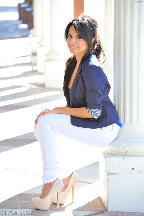 ftv girls: Brunette american chick Natalie Moore displays her amazing melons and unveils her complete nakedness outdoors