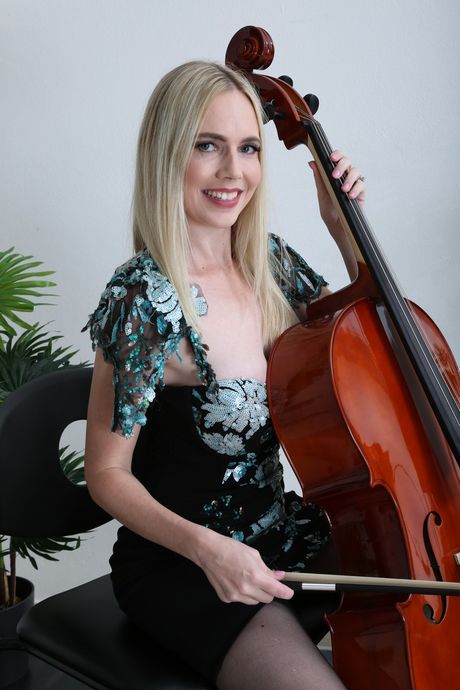 giorgio grandi: Las modelos de revista guarrillas Rebel Rhyder y Nuria Millan son folladas doblemente en un gangbang