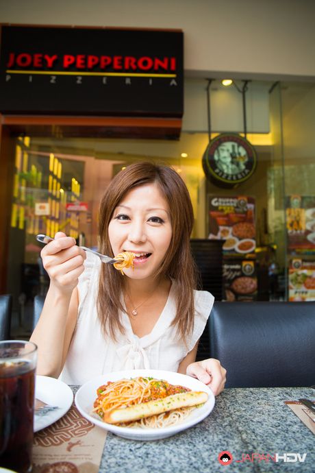 japan hdv: Asian chick Chihiro Akino presents her amazing melons and her shaved pussy