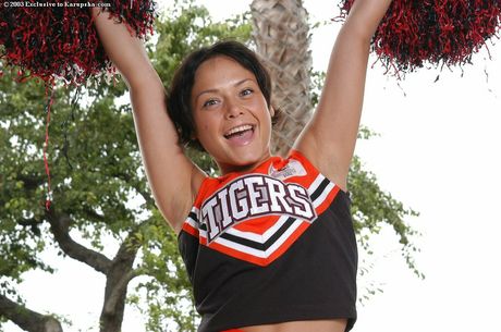 karups hometown amateurs: Thin cheerleader Pixie Belle strips and flaunts her hot body outdoors