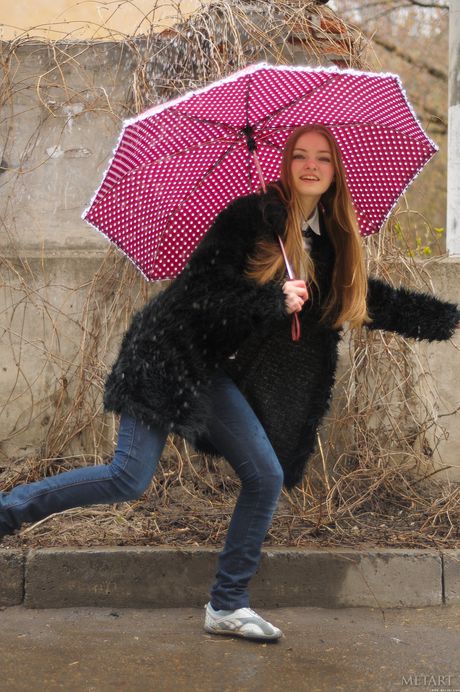 met art: Slender russian cutie Bridgit A demonstrates her small boobs and presents herself au naturel in nature