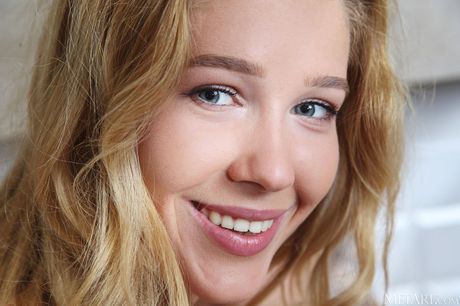 met art: Fresh and pretty as a Spring flower in bloom, gorgeous blue-eyed