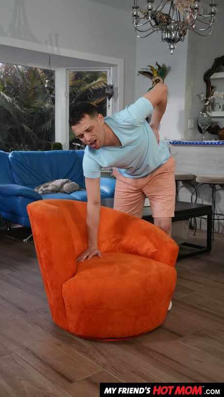 my friends hot mom: Geile Mutter Abby Somers verführt ihren Sohn, ihren besten Freund, zu einem heißen Fick