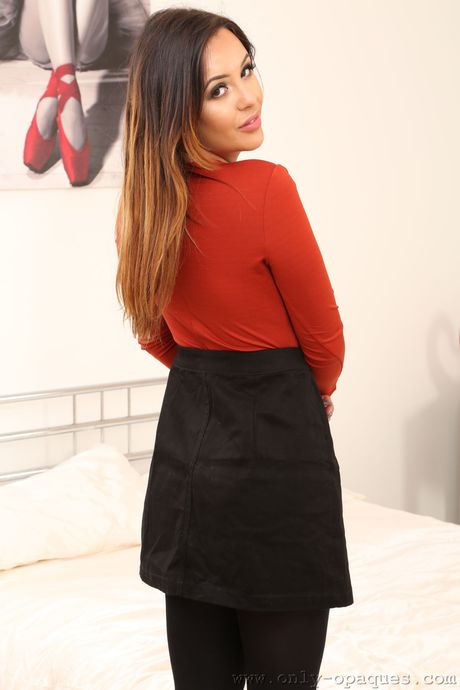 only opaques: Nice british brunette Gracie Adams displays her amazing juggs and her trimmed pussy