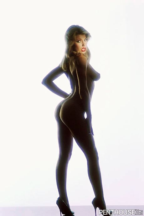 penthouse gold: Blonde russian covergirl Lolly Moon exhibits her amazing racks and exposes her body in a solo