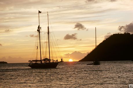 playboy plus: Beautiful models Jill De Vries and Victoria Cunningham get naked on a boat