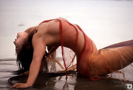 playboy plus: Ravishing Asian Diana Lee demonstrates her massive tits and ass before posing naked