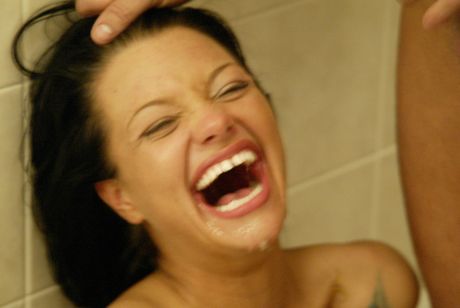 sineplex classic: Piękna węgierska, ciemnowłosa Electra Angels pozwala dwóm facetom ru*chać swój okrągły tyłek