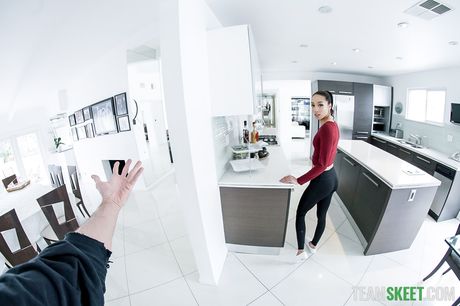 teamskeet classics: Czarna amerykańska dziewczyna Alexis Tae ma swoją cipkę wypełnioną białym penisem