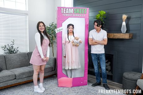 freaky fembots: 黒髪の人形、ビンキー・ビーズとオーブリー・バレンタインがベッドで3P