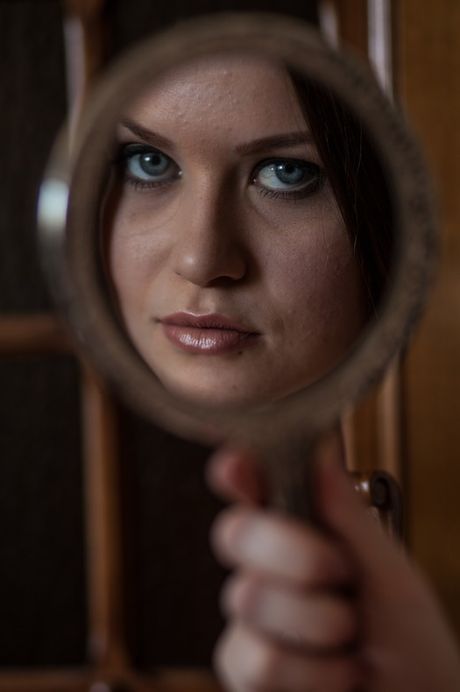 the life erotic: First-Class russian girl Marjana A reveals her amazing tits and her shaved pussy in a solo