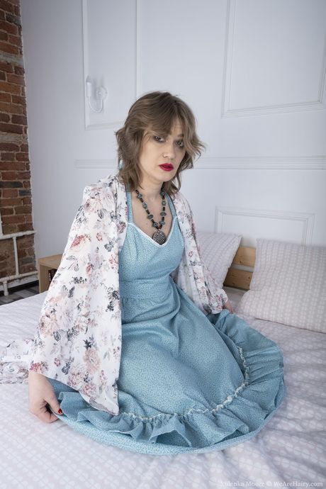 we are hairy: Fantastic russian amateur MILF Yulenka Moore strips and demonstrates her hairy pussy up close